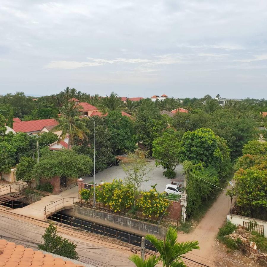 Luxury Angkor Resort & Sky Lounge シェムリアップ エクステリア 写真