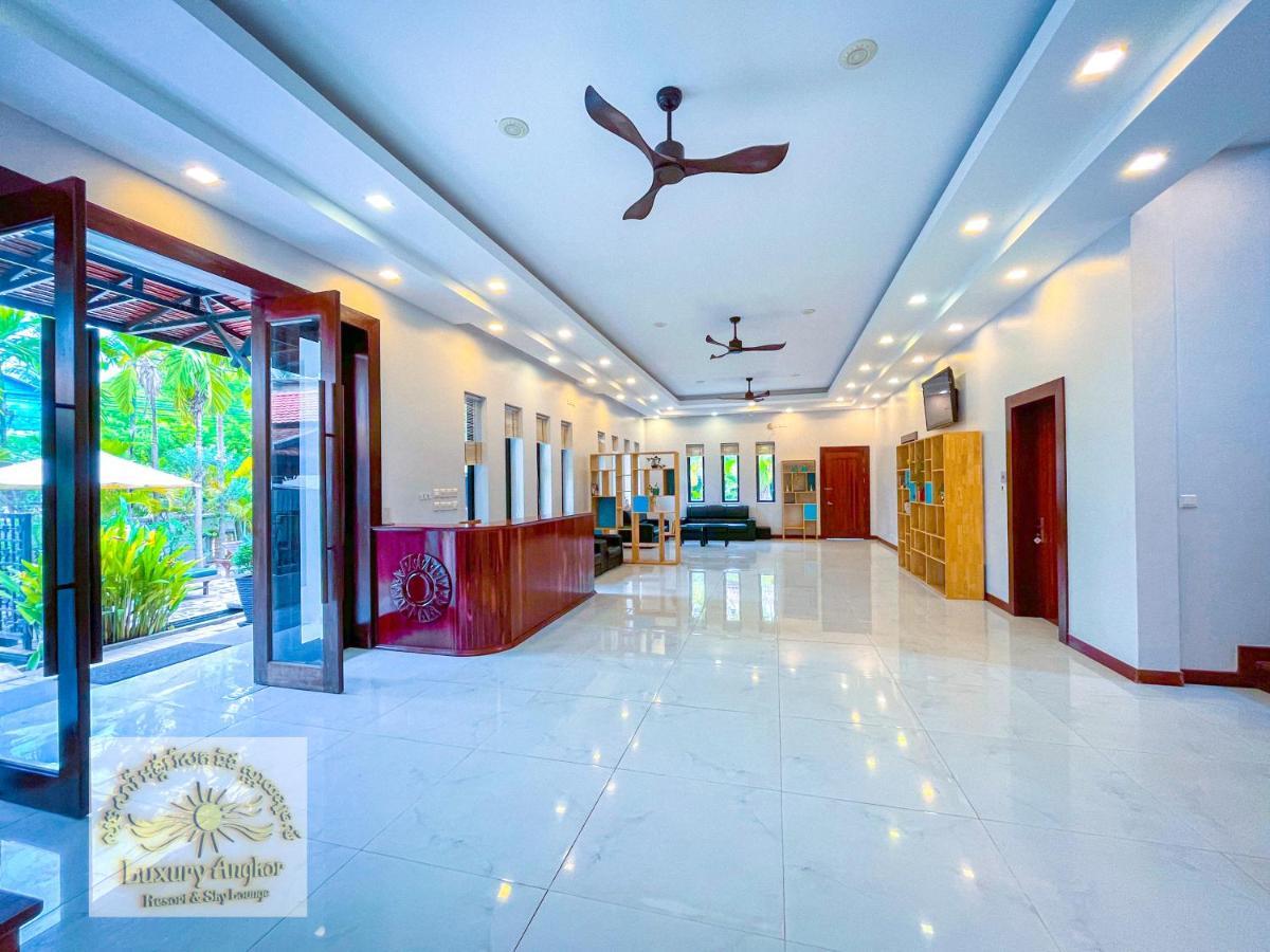 Luxury Angkor Resort & Sky Lounge シェムリアップ エクステリア 写真