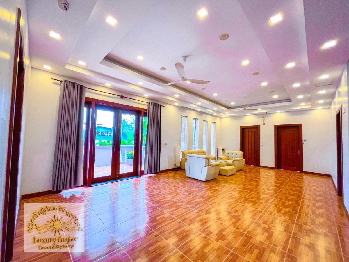 Luxury Angkor Resort & Sky Lounge シェムリアップ エクステリア 写真