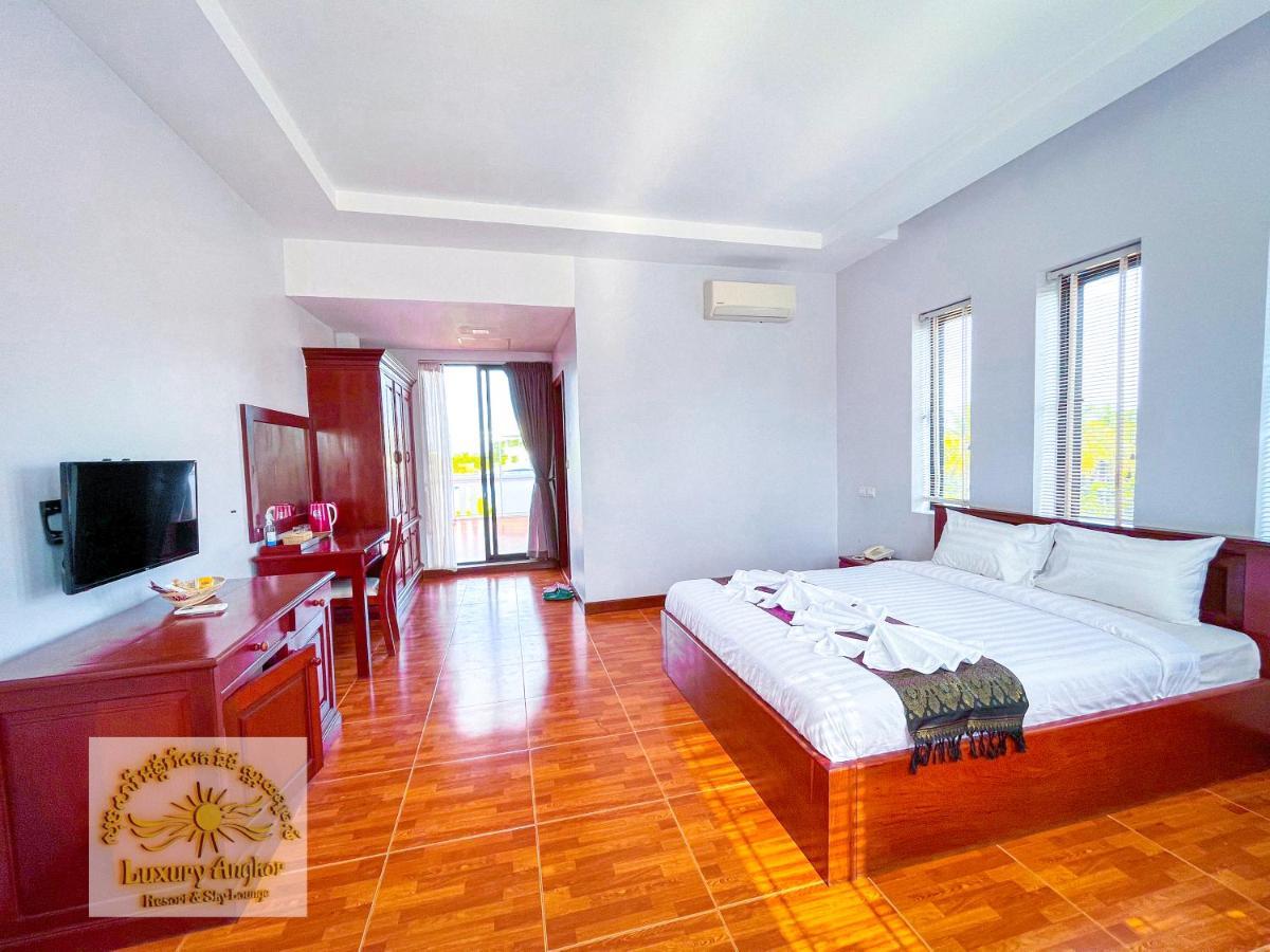 Luxury Angkor Resort & Sky Lounge シェムリアップ エクステリア 写真
